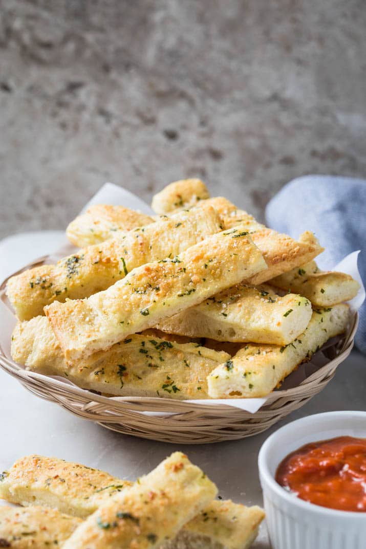 Easy Garlic Parmesan Breadsticks