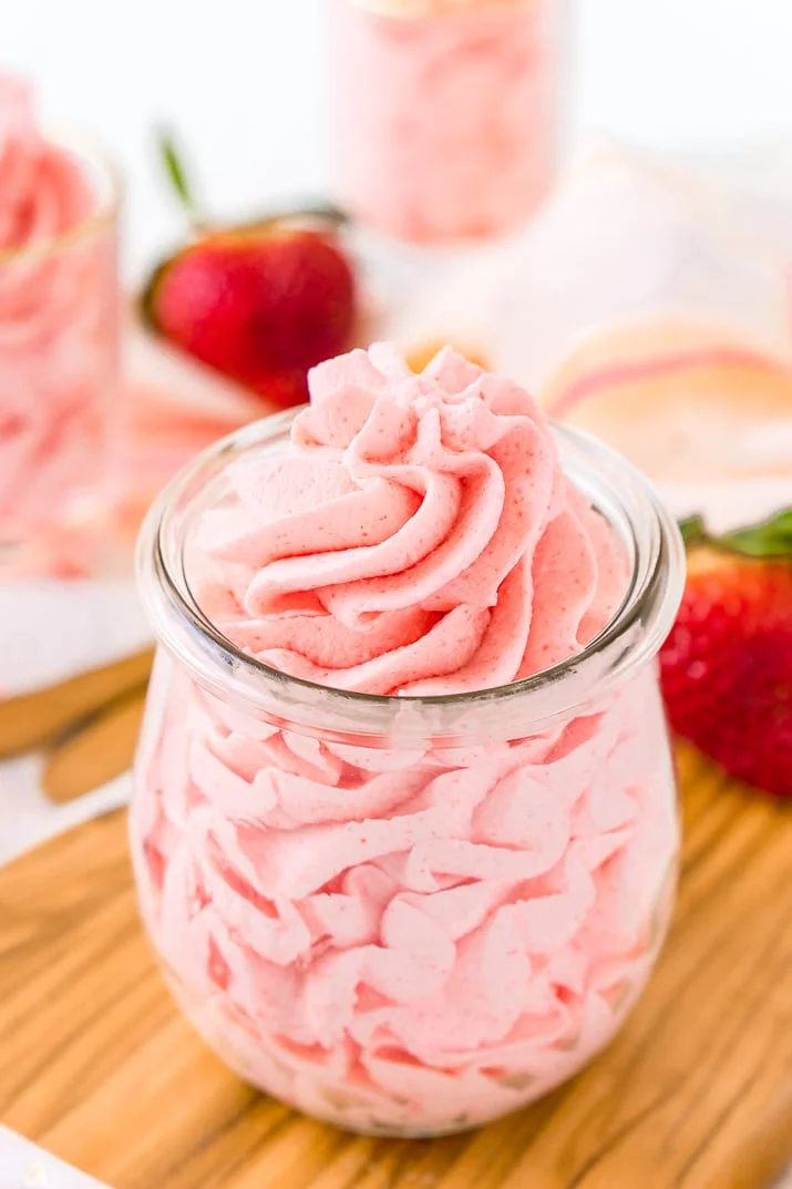 Easy Strawberry Frosting