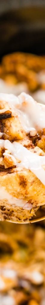 Slow Cooker Cinnamon Roll Casserole