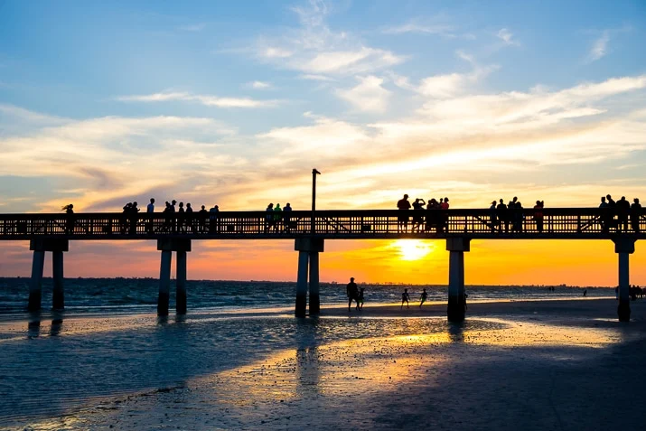 Planning a trip to Fort Myers Beach, Florida and looking for ideas for things to do and see and where to stay, here are my recommendations.