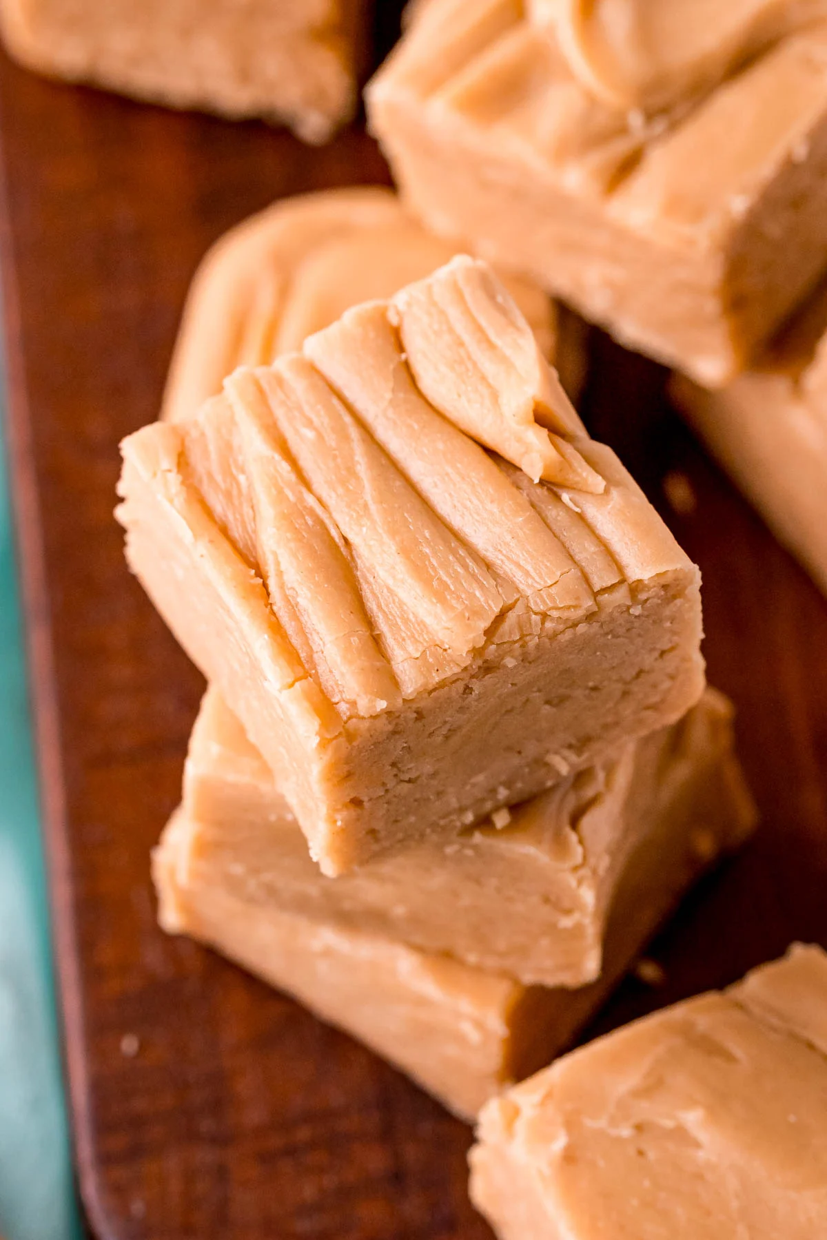 Easy Peanut Butter Fudge with Powdered Sugar
