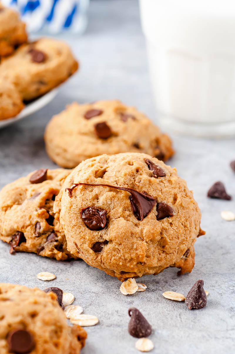 Oatmeal Chocolate Chip Cookies