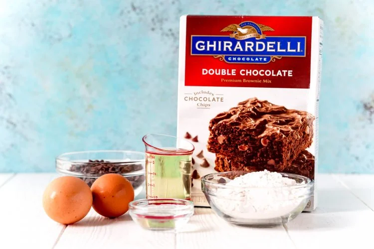 Ingredients to make brownie cookies.