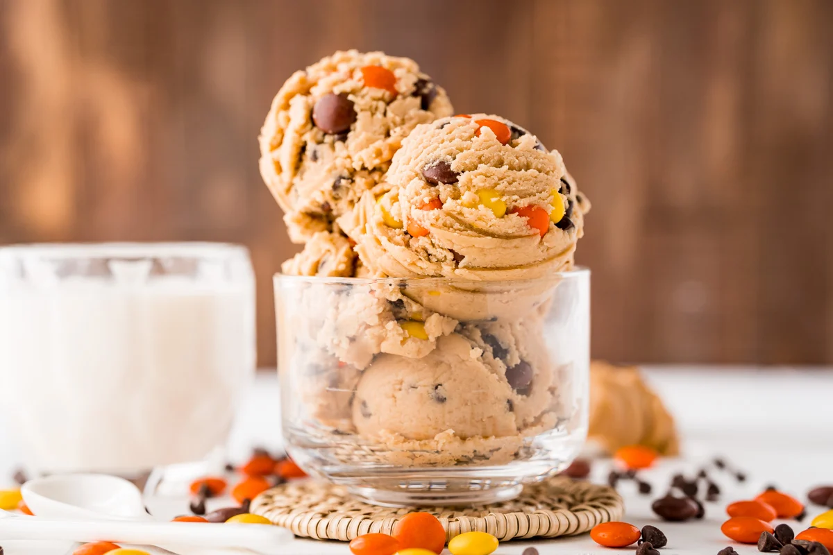 The Edible Peanut Butter Cookie Dough is everything you love about peanut butter cookies without the baking! This easy no-bake recipe is made with pantry staples and ready in just 10 minutes!