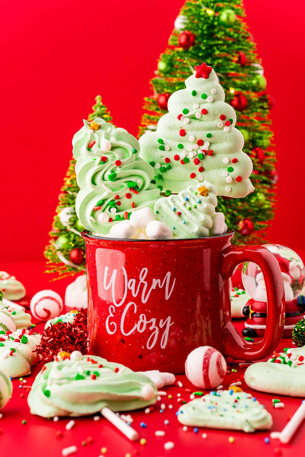 Meringue Christmas Tree Pops