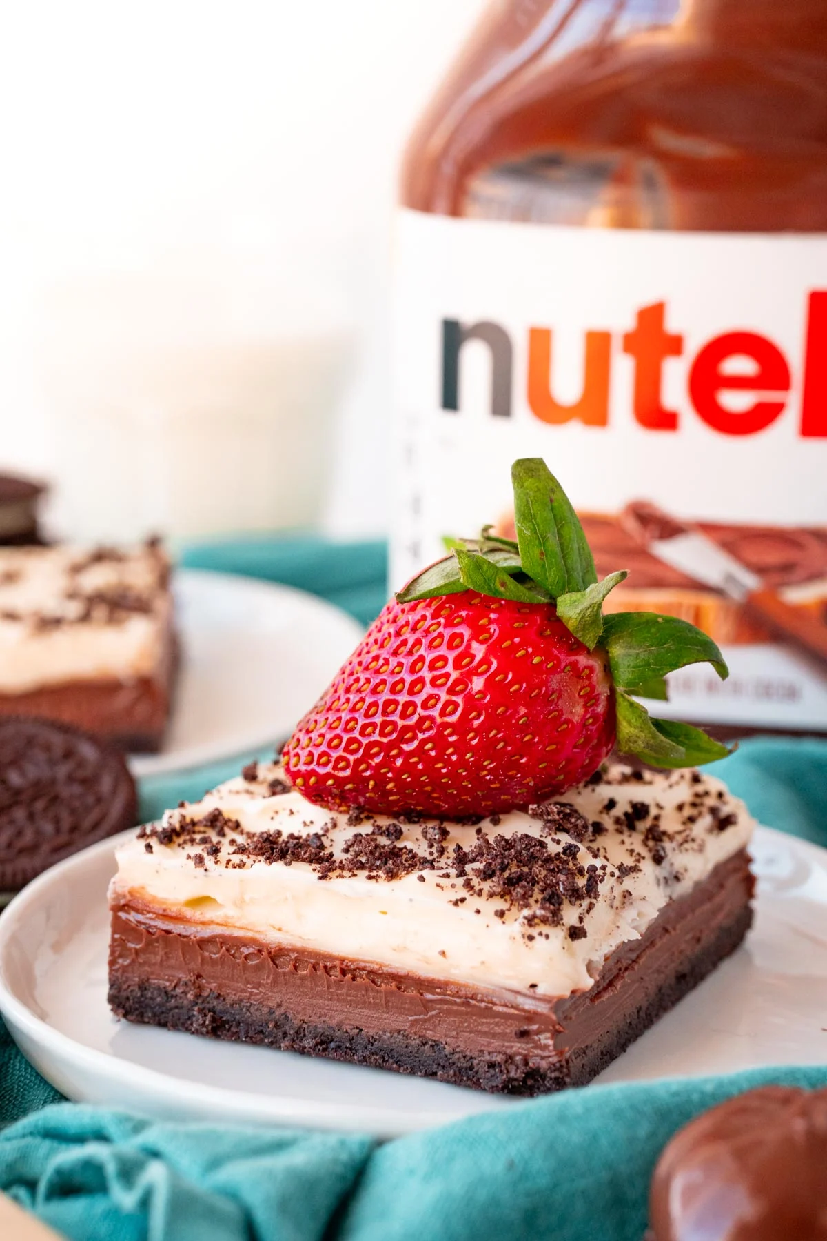 Oreo Nutella Cheesecake Bars