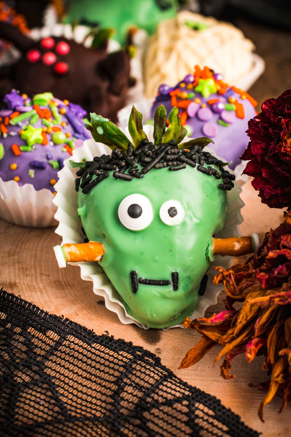 Halloween Chocolate Covered Strawberries