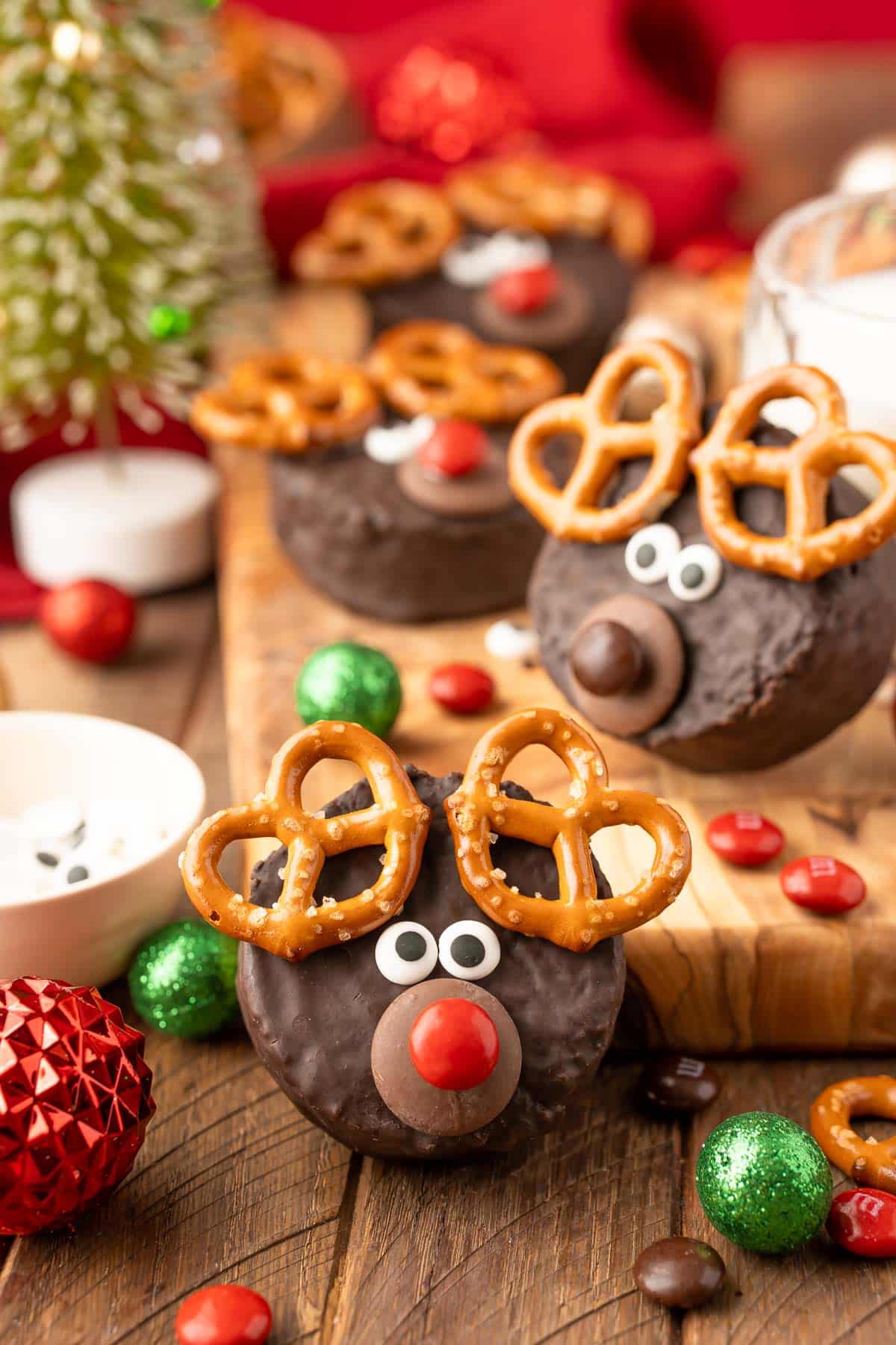 Easy Reindeer Cakes