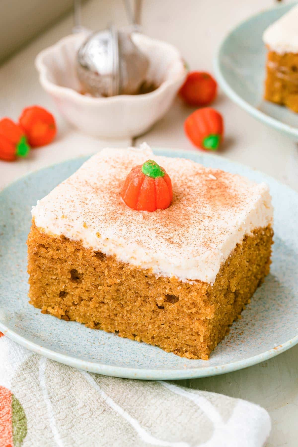 Easy Pumpkin Cake Recipe with Cream Cheese Frosting