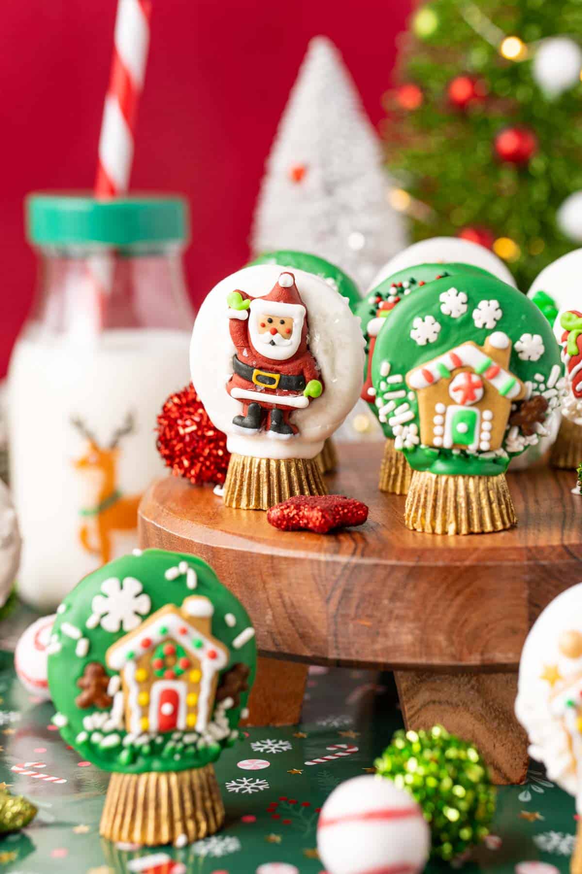 Christmas Oreo Snow Globe Cookies
