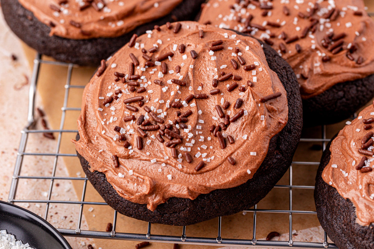 Frosted Chocolate Cookies