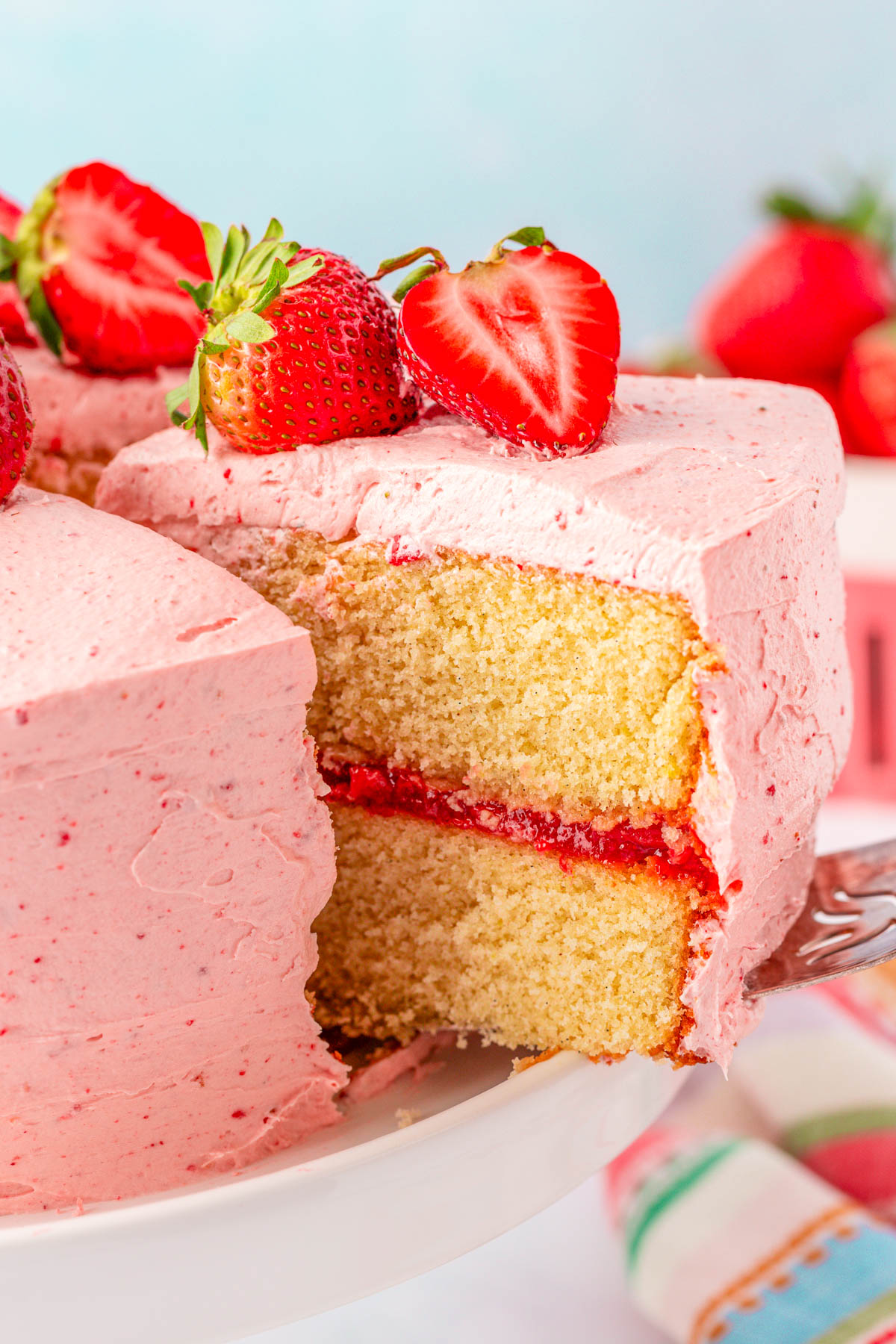 Vanilla Cake with Strawberry Filling & Frosting